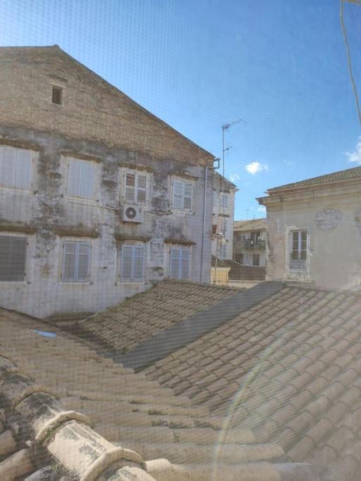 Mary'S Bright Apartment - Corfu Old Town Exteriör bild