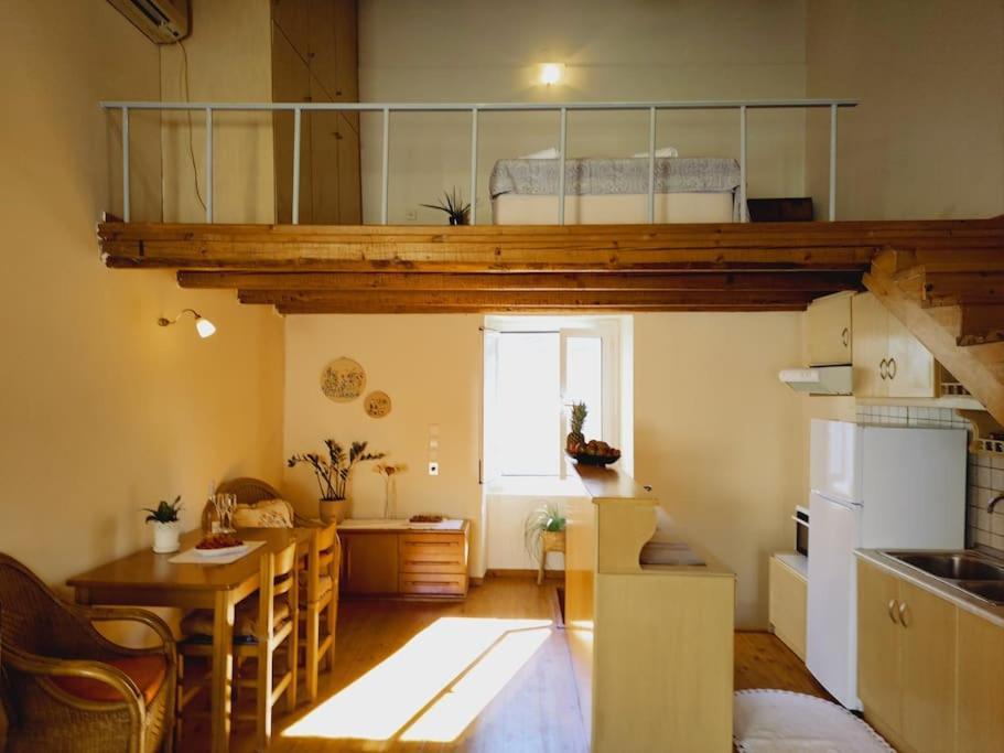 Mary'S Bright Apartment - Corfu Old Town Exteriör bild