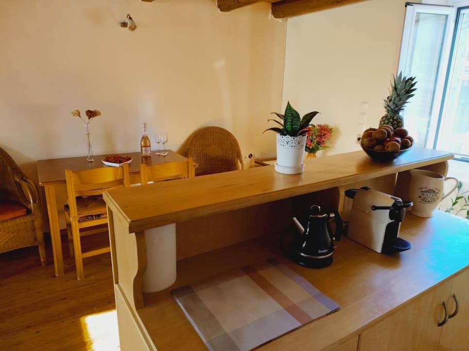 Mary'S Bright Apartment - Corfu Old Town Exteriör bild