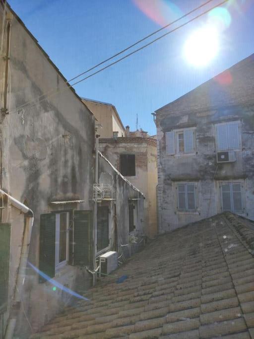 Mary'S Bright Apartment - Corfu Old Town Exteriör bild